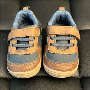 Toddler Shoes - Stride Rite - Size 4